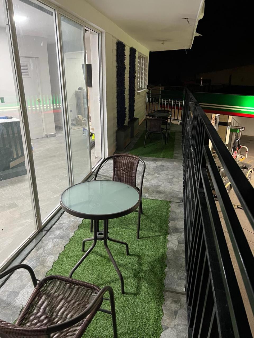 Hotel And Suites Cananea Екстер'єр фото